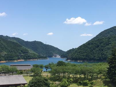 清川村の宮ヶ瀬湖
