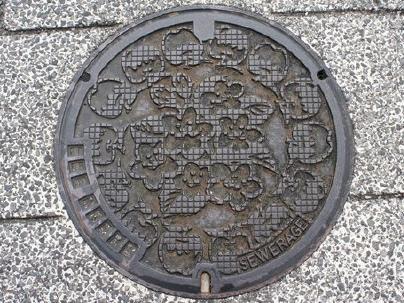長野市の汚水管マンホール